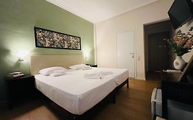 Grand Hotel Loutraki